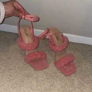 Pink mata heels suede material